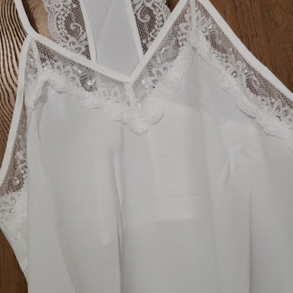 🌂New boutique lace detail cami - Picture 7 of 9